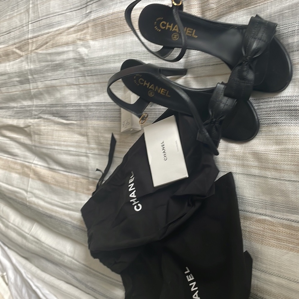 Black Chanel Heels - Picture 2 of 4